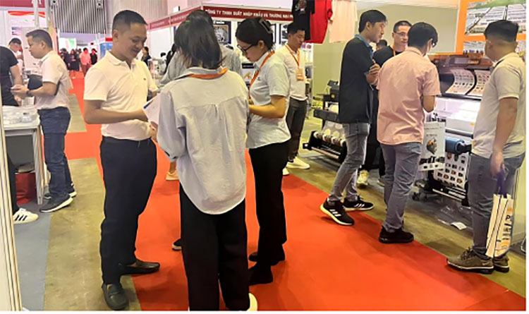 Hefei Preworld Peru Expo: Varme produkter blomstrer, tilpasset PVC og spejlede akryler gnister latinamerikansk købsvanvid